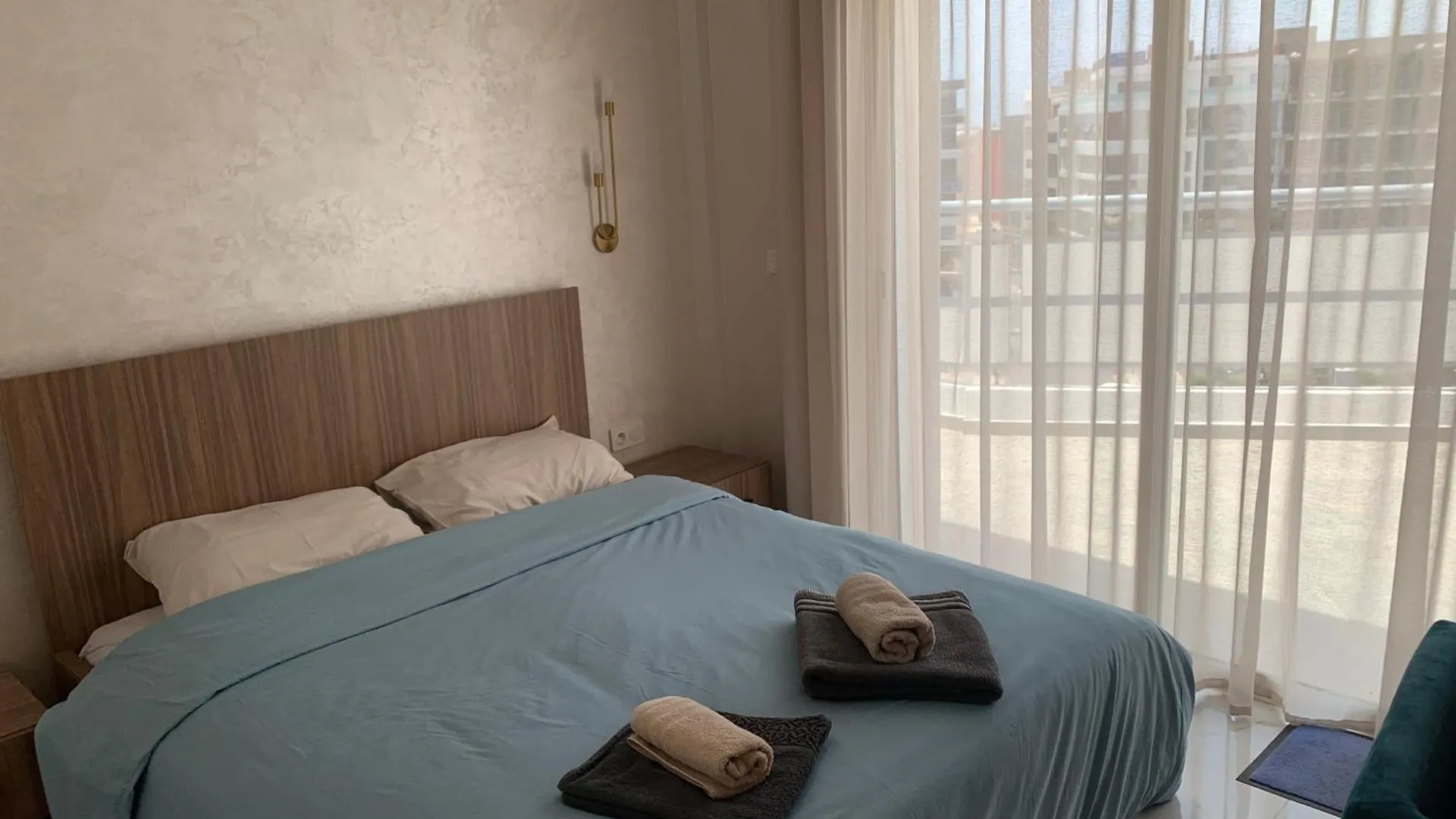 Appartement 2 Chambres Climatise Et Terrasse Agadir