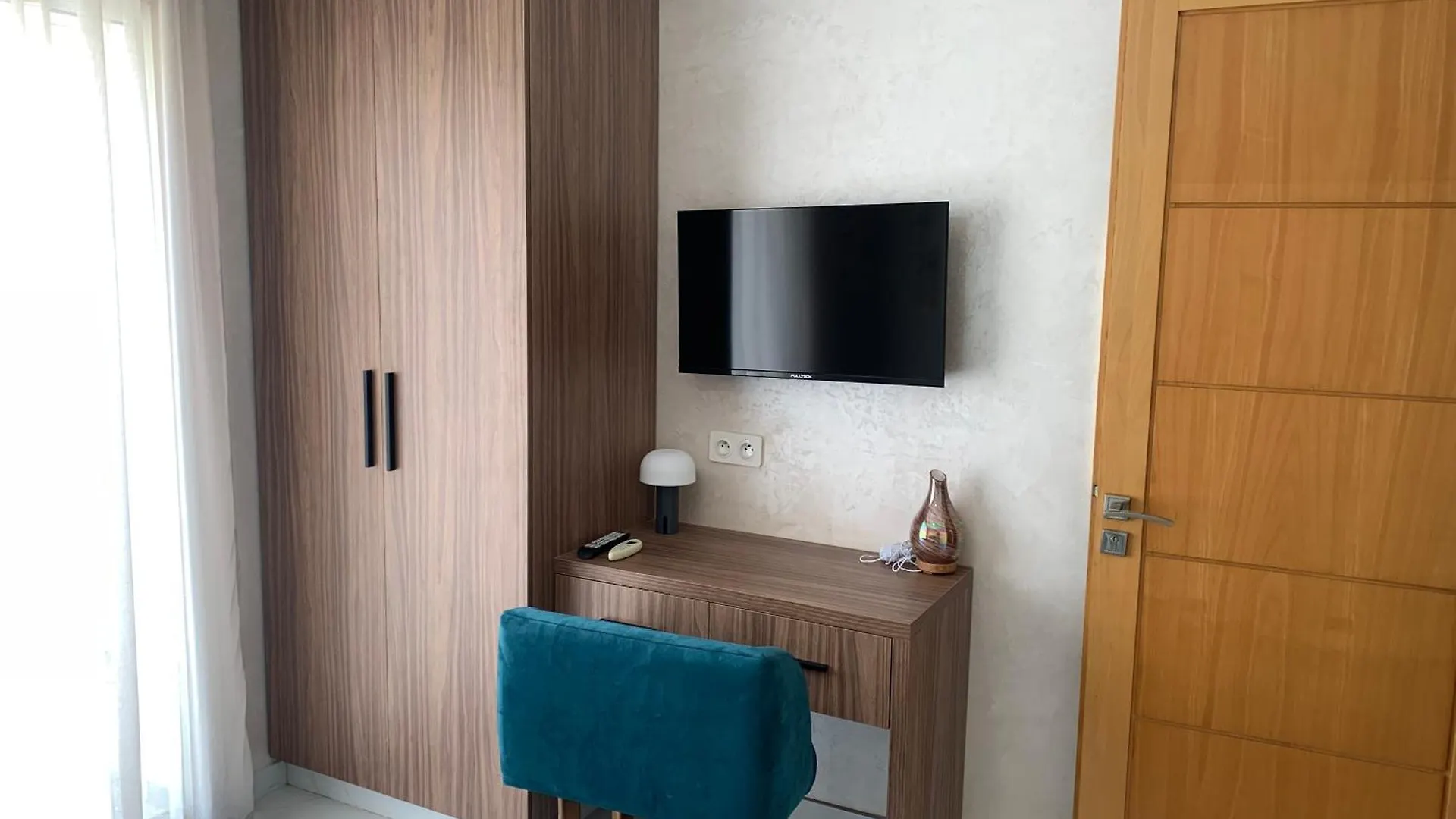 Appartement 2 Chambres Climatise Et Terrasse Agadir Maroc